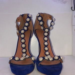 Blue swede heel.
